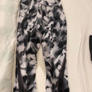 Lulu lemon leggings